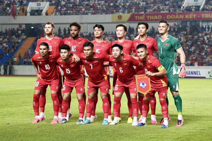 Truyền thông Thái Lan gọi tên ĐT Việt Nam ở AFF Cup | OK9